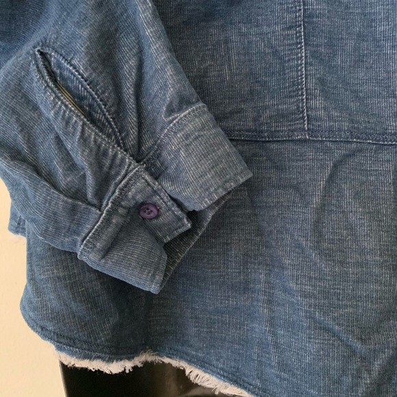 Bella Dahl Corduroy Denim Frayed Hem Button Up Shirt - Picture 11 of 11